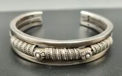 o*u様 NAVAJO ナバホ ツイストワイヤーバングル SILVER925 o*u様 NAVAJO ナバホ ツイストワイヤーバングル SILVER925 - メルカリ