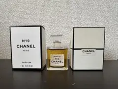 G1597 シャネル　パルファム　N°19　　　　7ml 香水