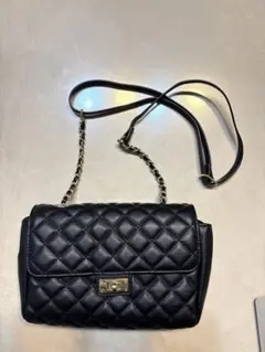 globe キルトチェーンショルダー