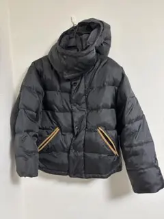 3000円均一　マウジーブラック フード付き ダウンジャケット