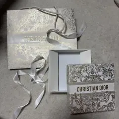 Christian Dior ギフトボックス ショッパー リボン付き