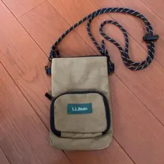 L.L.Bean サコッシュ カーキ色　スマホショルダー　ポーチ　アウトドアのサムネイル