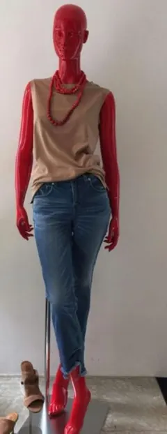 Item thumbnail for item b917cf68-7650-49eb-a889-693183917d5d