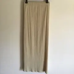 お値下げしました！　　PLEATS PLEASE プリーツスカートのサムネイル