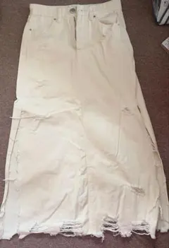 ホワイトデニムロングスカート M ダメージ加工