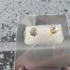 クリスタルカットスタッド両耳ピアス　no.8