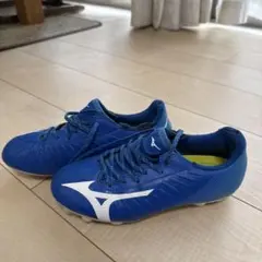 ミズノ　サッカースパイクシューズ　21.5センチ