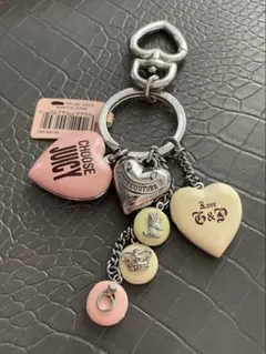 激かわいい♡JUICY COUTURE バッグチャーム ハートモチーフ ピンクのサムネイル