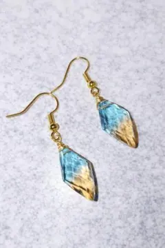 Item thumbnail for item 82bbc07f-d89f-4698-a669-d1739df0a8c6