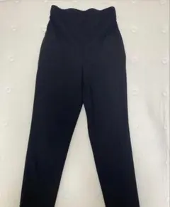 UNIQLO スマートアンクルマタニティパンツ　ブラック