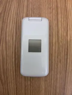docomo ドコモ らくらくホン F-01M ホワイトのサムネイル