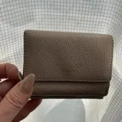 【お値下げ】kate spade ケイトスペード　三つ折りミニ財布 グレージュ