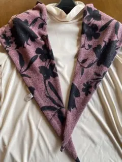 新品タグ付　Lune jumelle リバーシブルマフラー　日本製　三角形　花柄