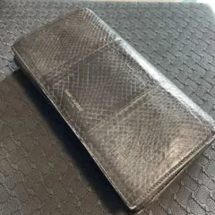 SAINT LAURENT 二つ折り財布　箱付き
