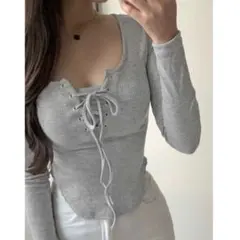 DAZY ソリッドカラー スリムフィット クロスタイ ロングスリーブ Tシャツ