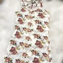one way タンクトップ 花柄 首ひも夏 薔薇柄 バラのサムネイル