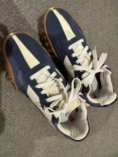 【早い者勝ち】【美品】New Balance UXC-72RH