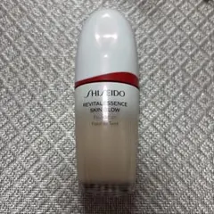 資生堂　エッセンス　スキングロウ　ファンデーション　140