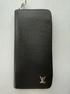 LOUIS VUITTON エピレザー 二つ折り財布 ブラック - メルカリ