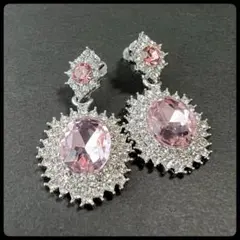 ピンククリスタル ドロップピアス 大きめ　キラキラ　BIG
