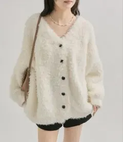 新品　mystic ループボタンカーディガン