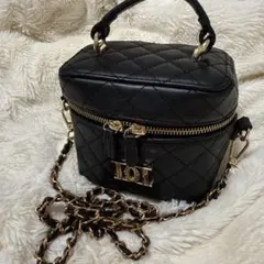 Darich ダーリッチ キルティングスクエアミニバッグ ゴールドパーツ BLK