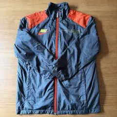 NIKE ウィンドブレーカ 上 140cm