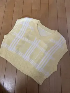 GU クロップドチェックニットベストS