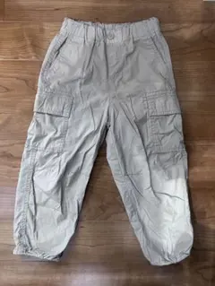 UNIQLO ユニクロ　パラシュートカーゴパンツ　110センチ　ベージュ