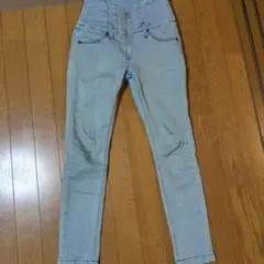 Item thumbnail for item 255b45be-b540-4f9e-afc5-0adf38ba18f5