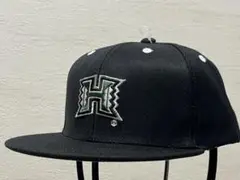 in4mation ハワイ大学コラボベースボールキャップ　ハワイ発