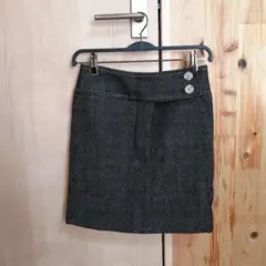 ツイード　ブラック　黒　タイトスカート　ひざ上丈