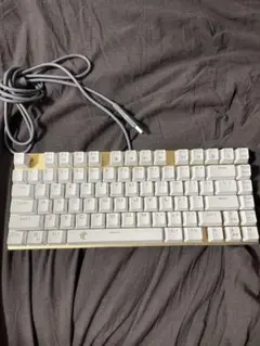 e元素ゲーミングキーボード メカニカル式キーボード