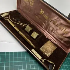 Item thumbnail for item 7ded35ac-59cc-4b1a-8ef3-d5a2659bf67a