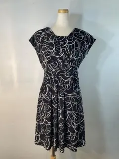 総柄カシュクールドレープジャージワンピース　リボン　フレンチスリーブ