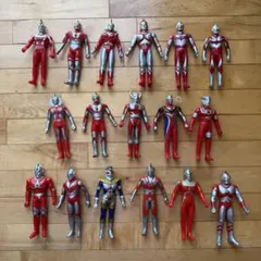ウルトラヒーローシリーズ　800サイズ　新金型ソフビ　44体セット ウルトラヒーローシリーズ800 ウルトラマン 新金型ソフビ 45体 - メルカリ