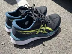 ASICS MAGIC SPEED ランニングシューズ