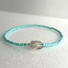 ビーズブレスレット　ターコイズブルーガラスビーズ＆スモーキークォーツ