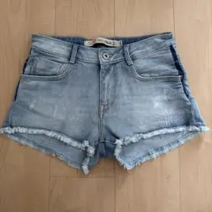 ZARA TRF デニムショートパンツ EUR34のサムネイル