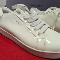 PRADA プラダ スニーカー ホワイト ピンク 35 - メルカリ