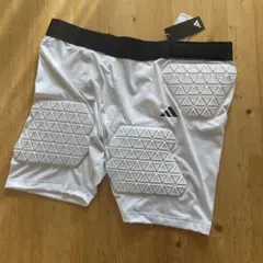 アディダス パッド付き　フットボール　アメフト　コンプレッションショーツ