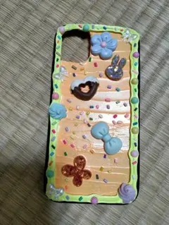 【送料無料】デコレーション付きiPhoneケース