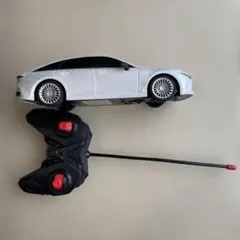 トヨタ CROWN ラジコンカー 本体のサムネイル
