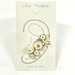 フラワー＆パール調ピアス ゴールド系 韓国製【片耳用】