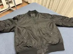 ブラック MA-1 フライトジャケット