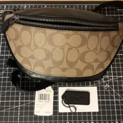 COACH ボディバッグ ベージュ ブラック