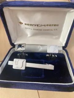 SHOWA DIAMOND カフリンクスとタイバーセット