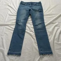 GU ダメージ加工 デニムパンツ　Sサイズのサムネイル