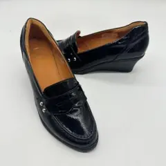 OPELKA azurro 黒のローファー・ウェッジヒール