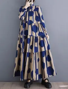 モード系　ドットA型ティアード長袖超ロングワンピース